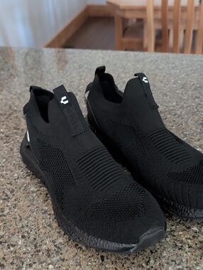 Men's Charly Black Slip-On Knit Athletic Sneakers